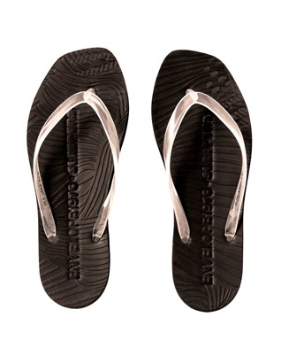 Tapered Envelope Flip Flop